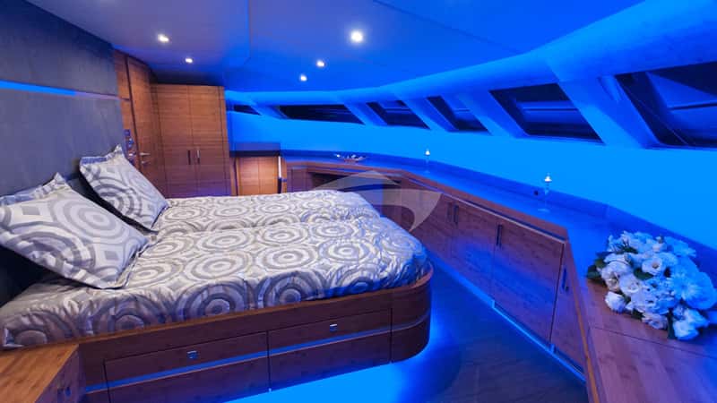 SKYLARK 21m motor yacht charter, photo 10