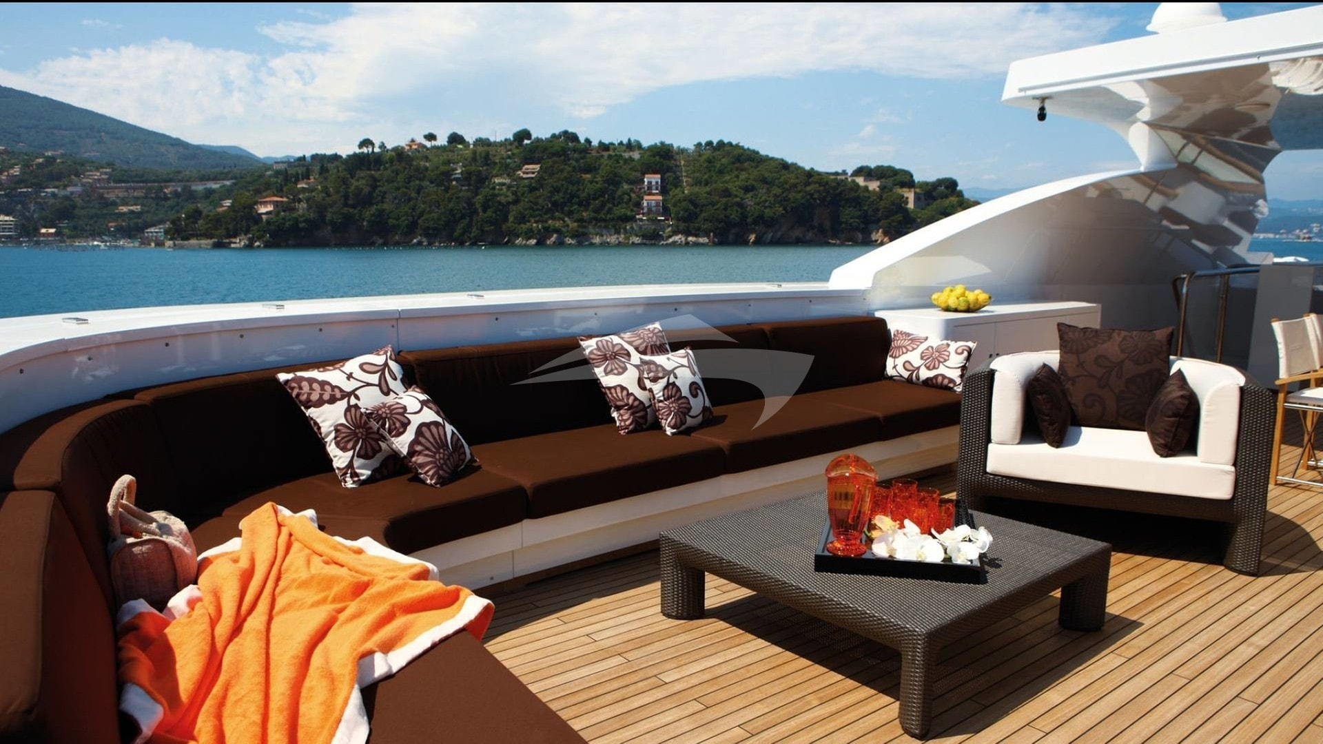 Top Deck
