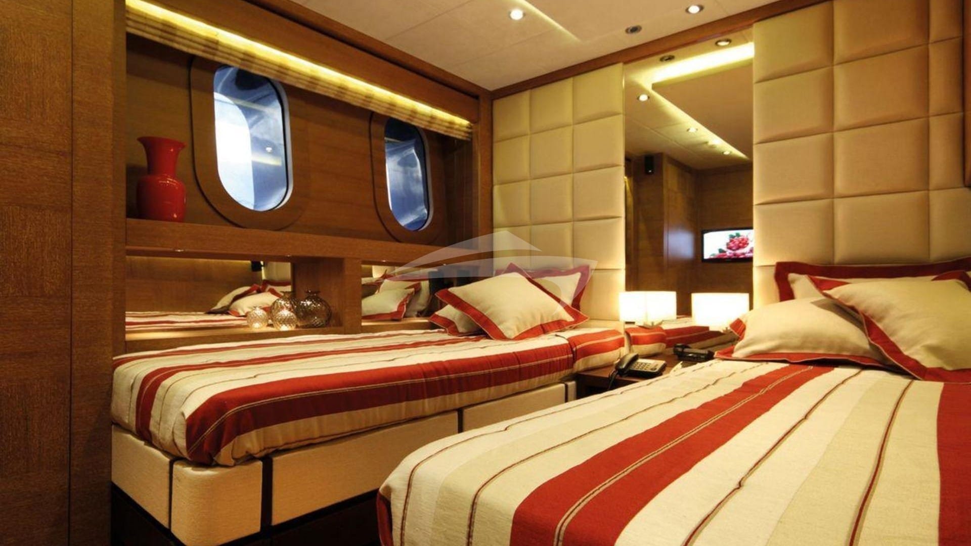 Twin Cabin