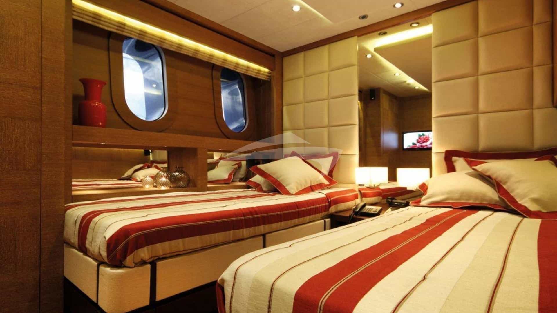 Twin Cabin