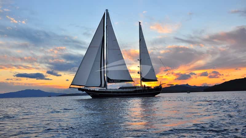 BLUE HEAVEN 30m sailing yacht charter, photo 10