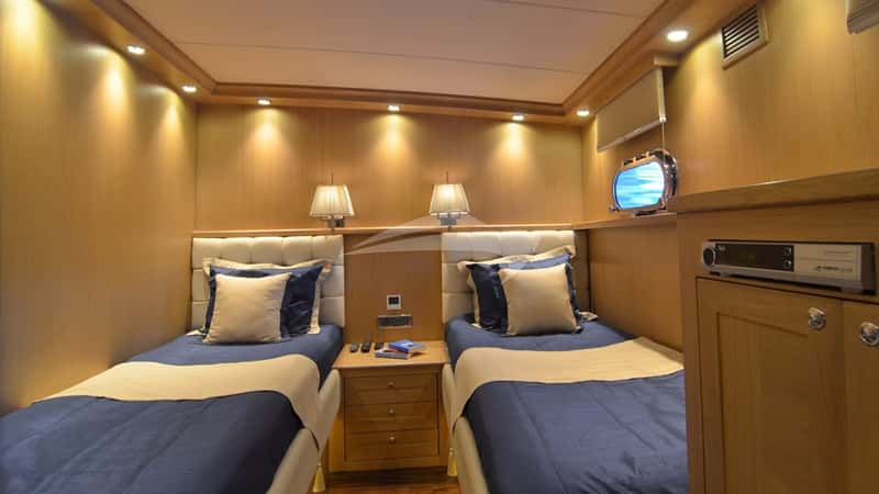 BLUE HEAVEN 30m sailing yacht charter, photo 6