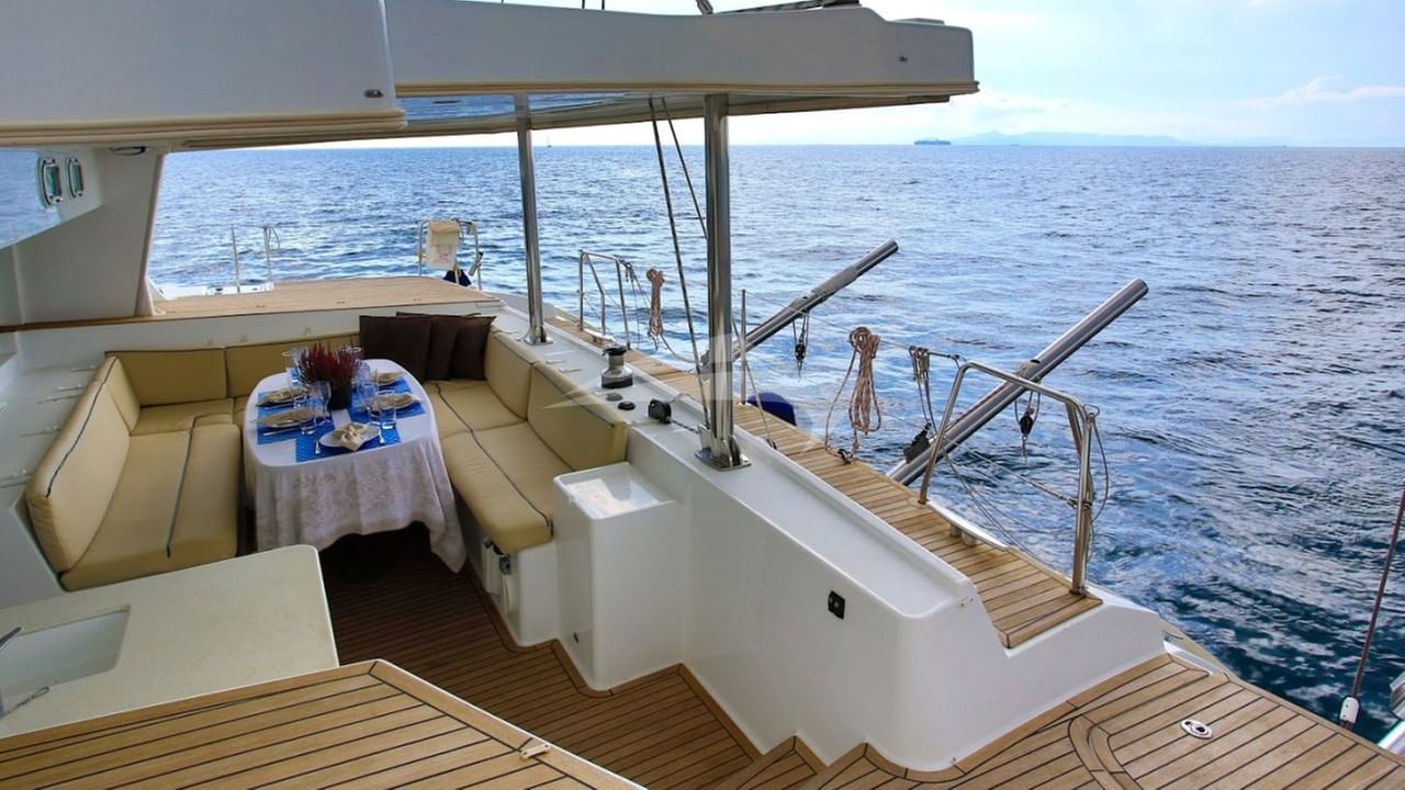 Aft Deck Dining