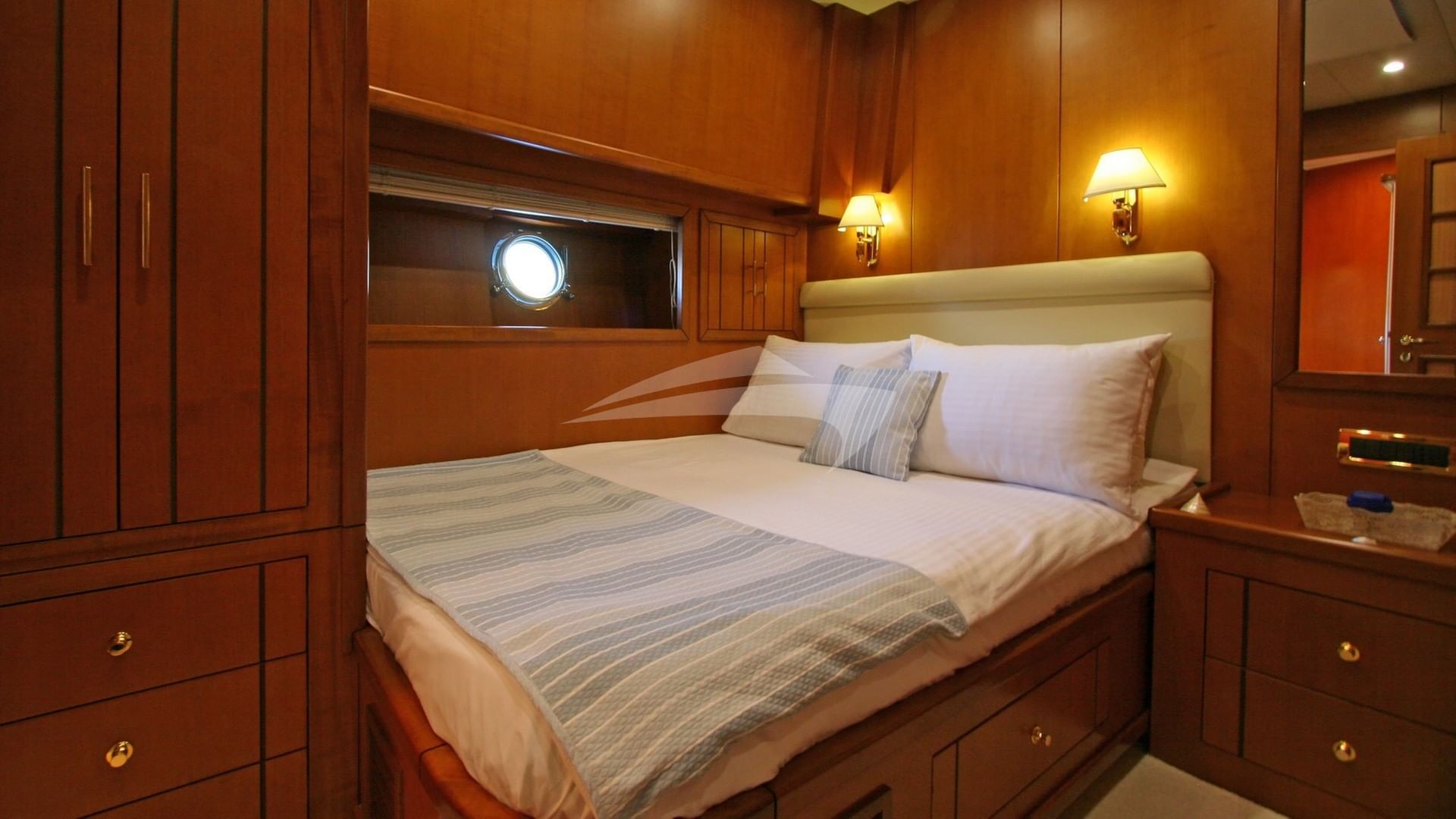 Starboard Double Cabin
