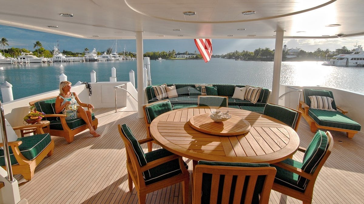 SERENGETI Yacht for Charter