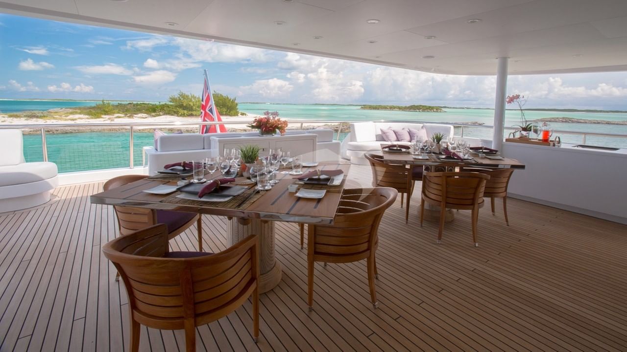 Skylounge Deck Dining