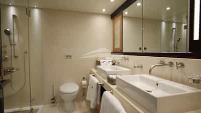 Master en-suite