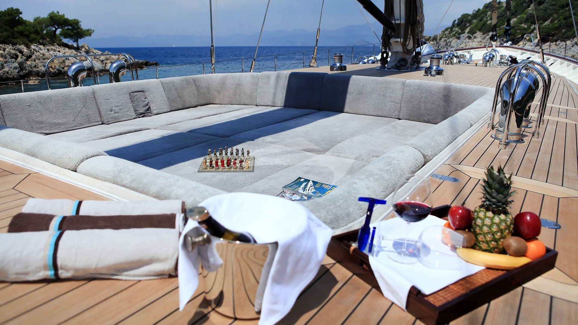 Deck detail