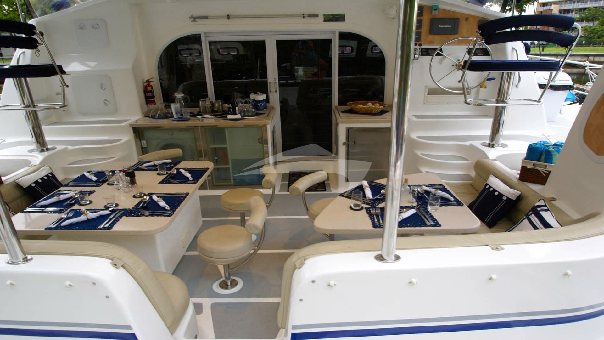 Aft cockpit lounge area