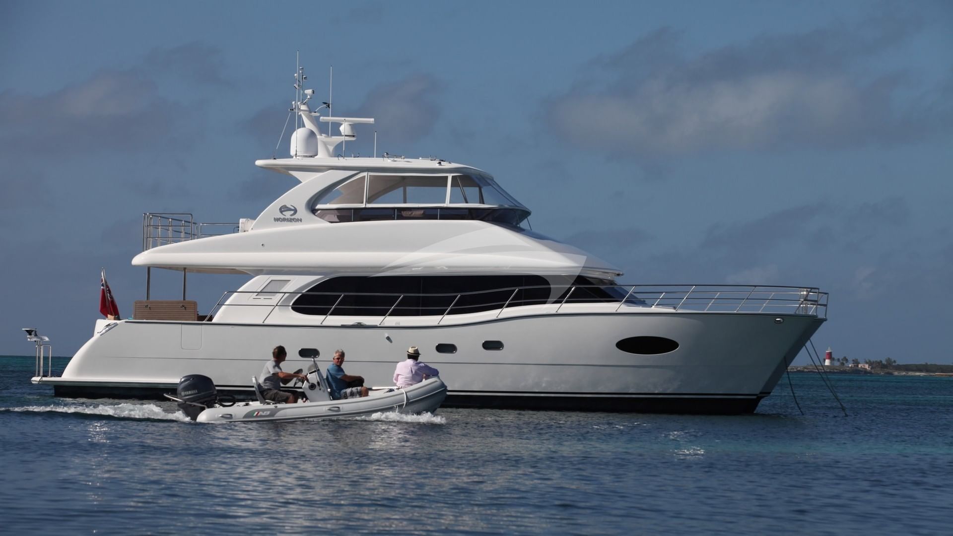 Ohana features a large tender.