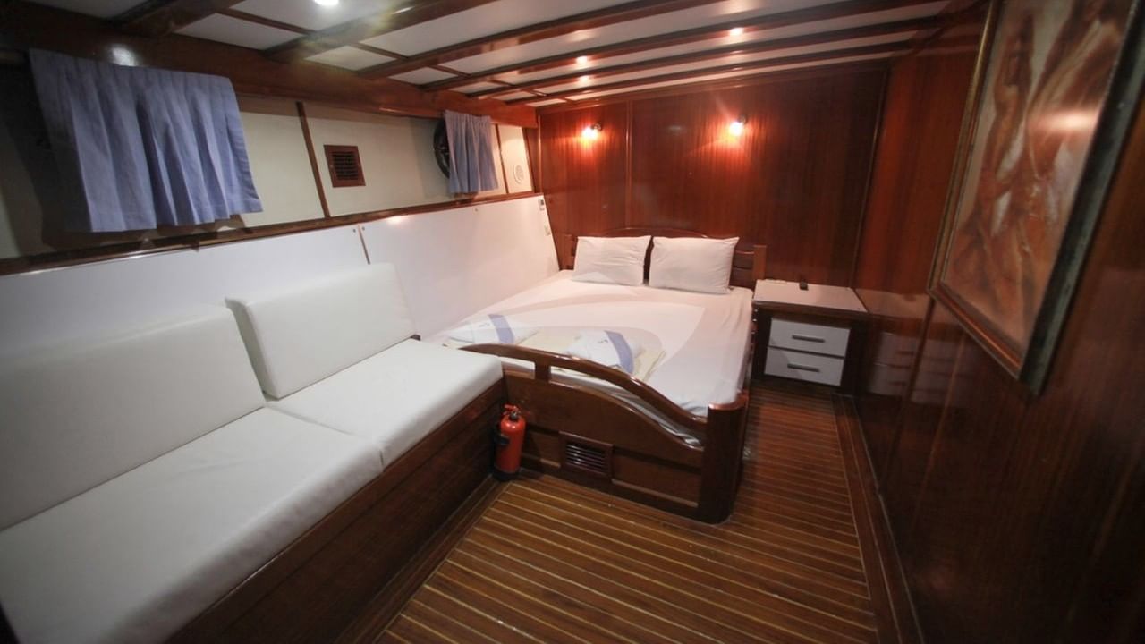 Double Cabin