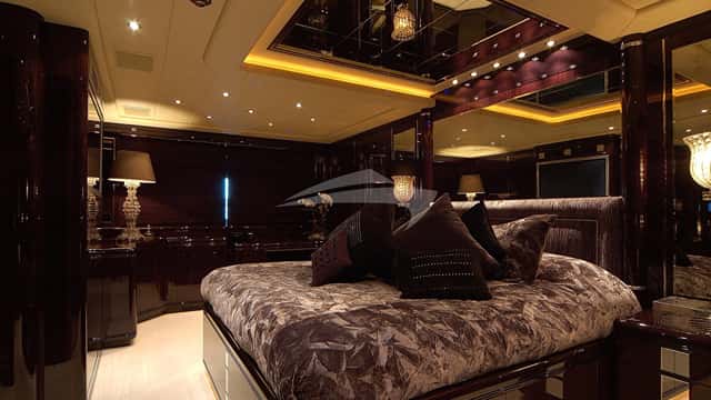 CELCASCOR yacht charter photo 4