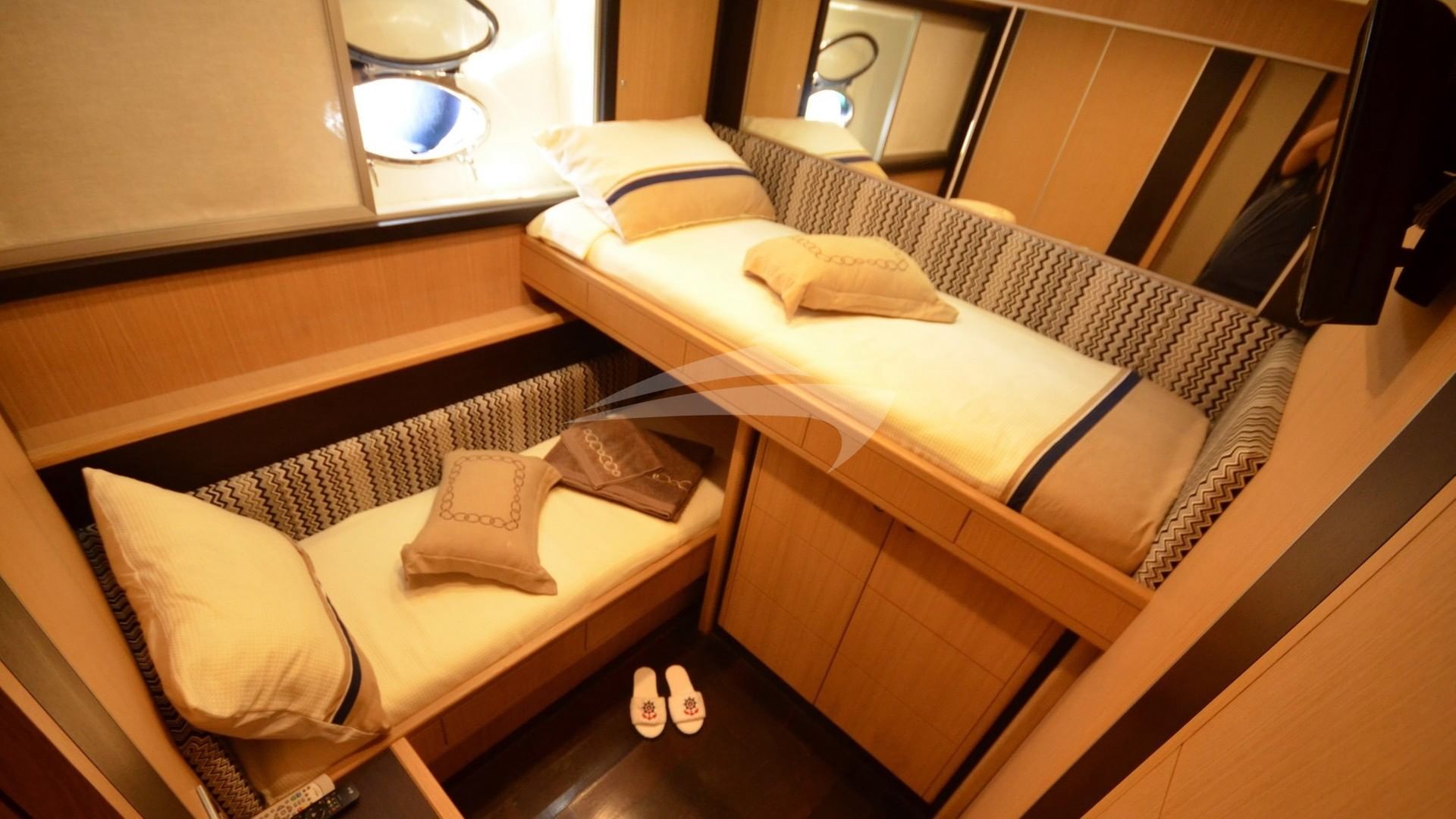 Twin Cabin with Pullman