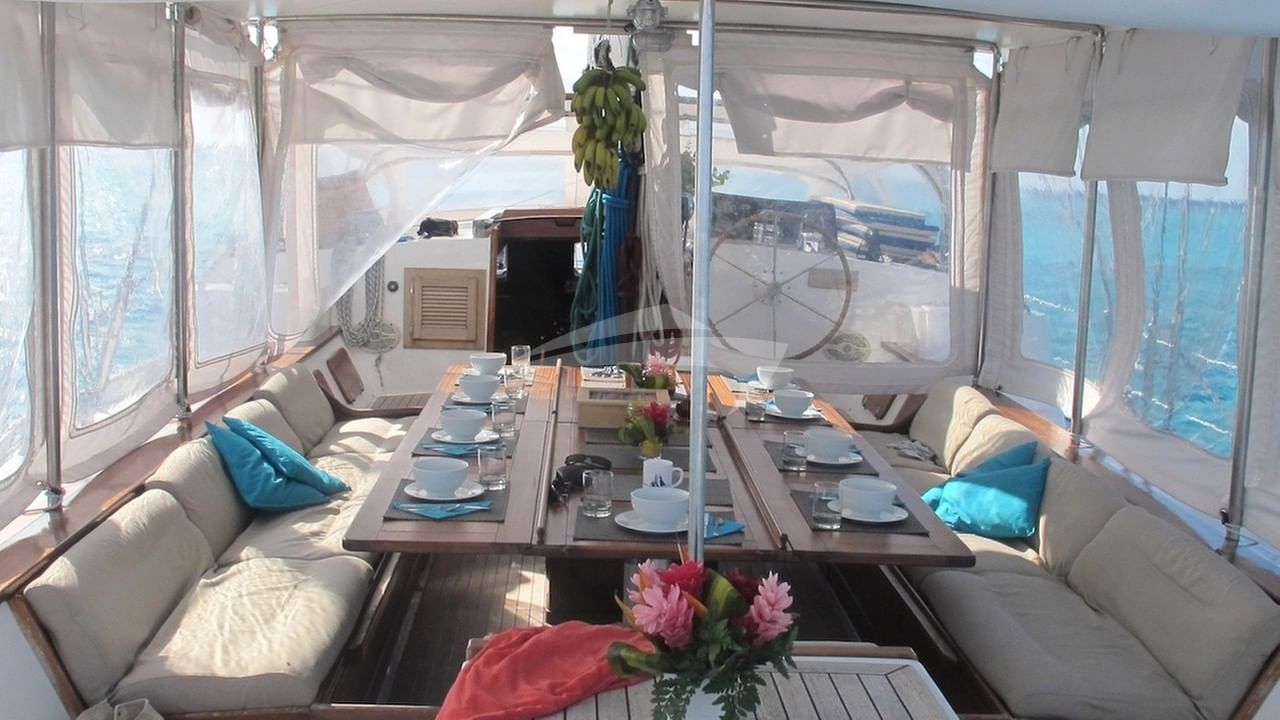 Enclosed Deck Dining