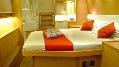 Rear Starboard Cabin