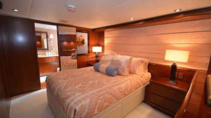 ESCAPE 35m motor yacht charter, photo 11