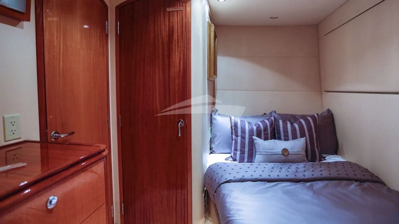 Starboard Guest Stateroom
