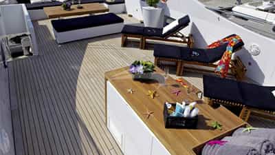 Top Deck