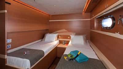 Twin Cabin