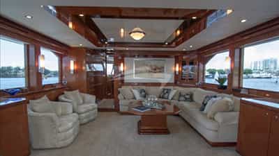 Main Salon Forward