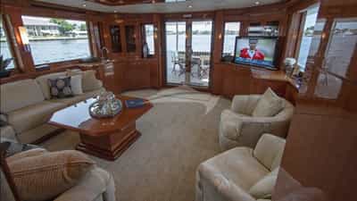 Main Salon Aft