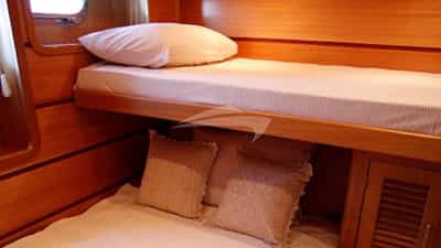 Twin Cabin