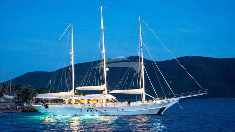 BELLA MARE 38m sailing yacht charter
