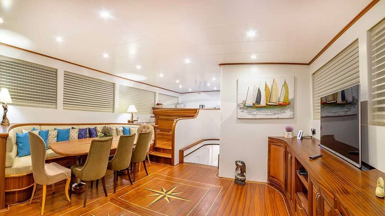 BELLA MARE, photo from the yacht portfolio