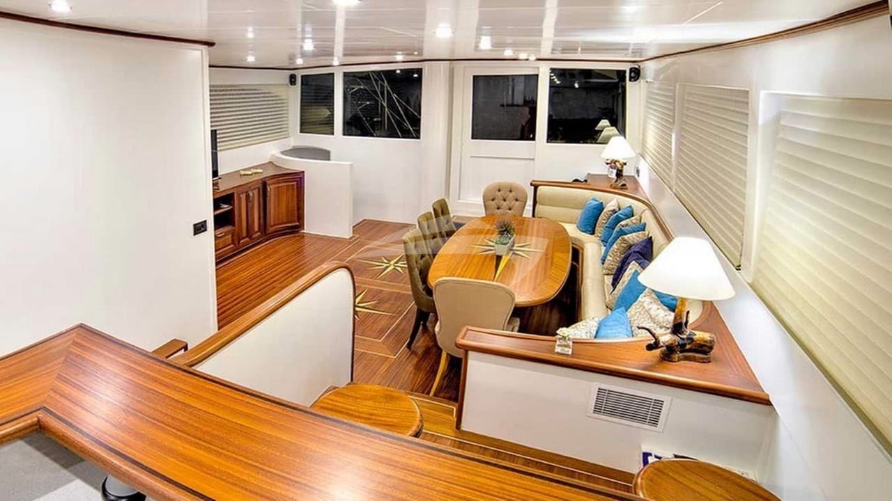 BELLA MARE, photo from the yacht portfolio 11