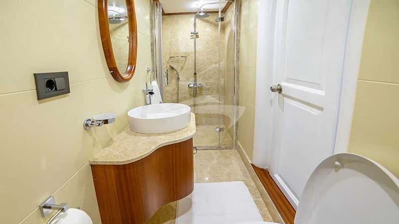 BELLA MARE 38m sailing yacht charter, photo 10