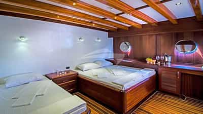 Twin Cabin