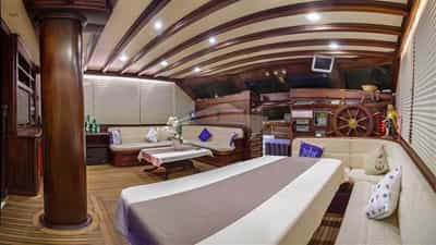 Saloon