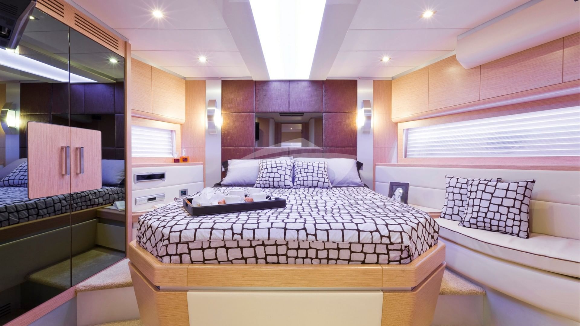 Vip cabin