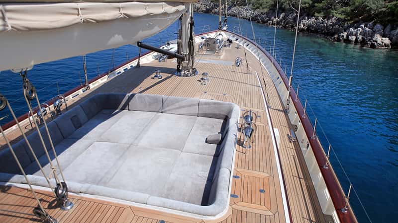 ZELDA 40m sailing yacht charter, photo 5