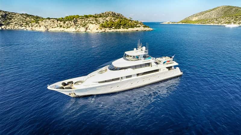 ENDLESS SUMMER 40m motor yacht charter