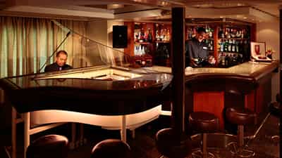 SeaDream Piano Bar