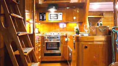 SY Margaux galley