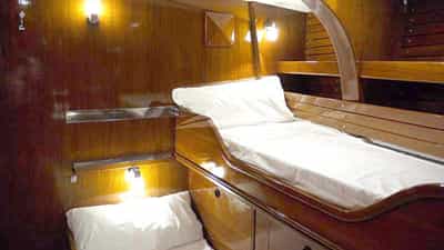 SY Margaux cabins