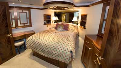 Guest Queen Stateroom