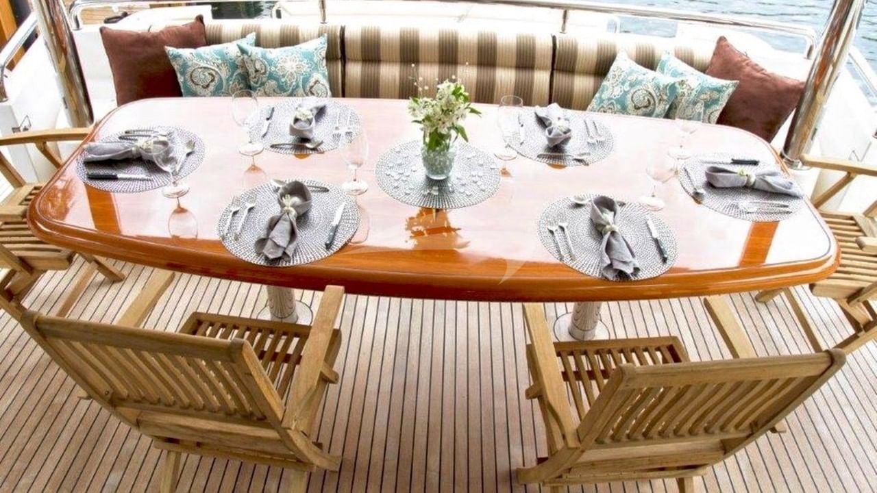 Aft Deck Dining