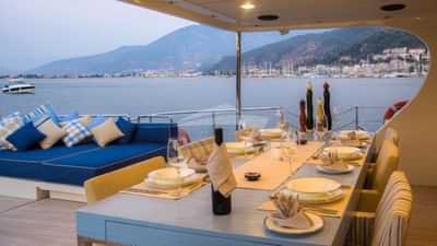 Aft Deck Dining
