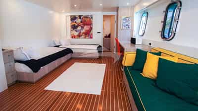 Twin Cabin