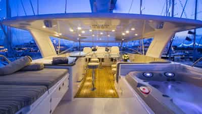Flybridge