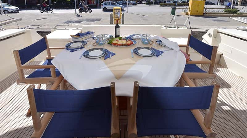 MARY 21m motor yacht charter, photo 7