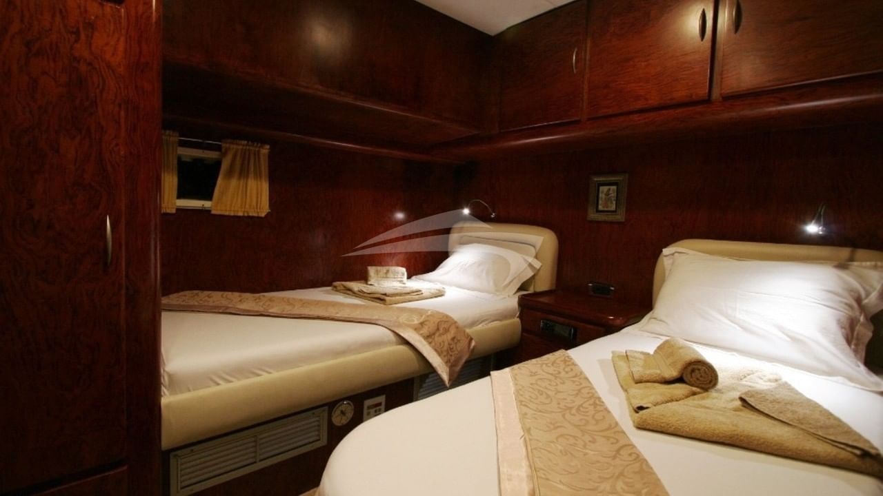 Starboard Twin Cabin