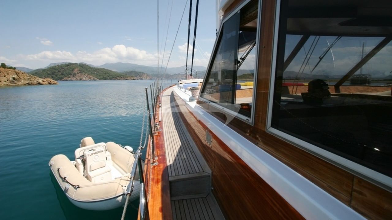 Side Deck
