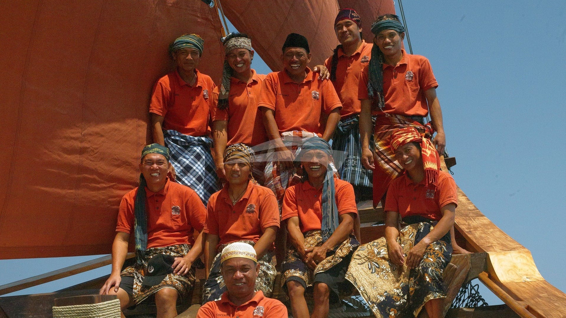 Luxury charter yacht crew for SI DATU BUA