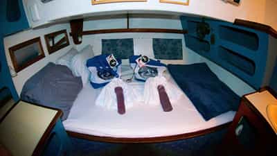 Queen Cabin