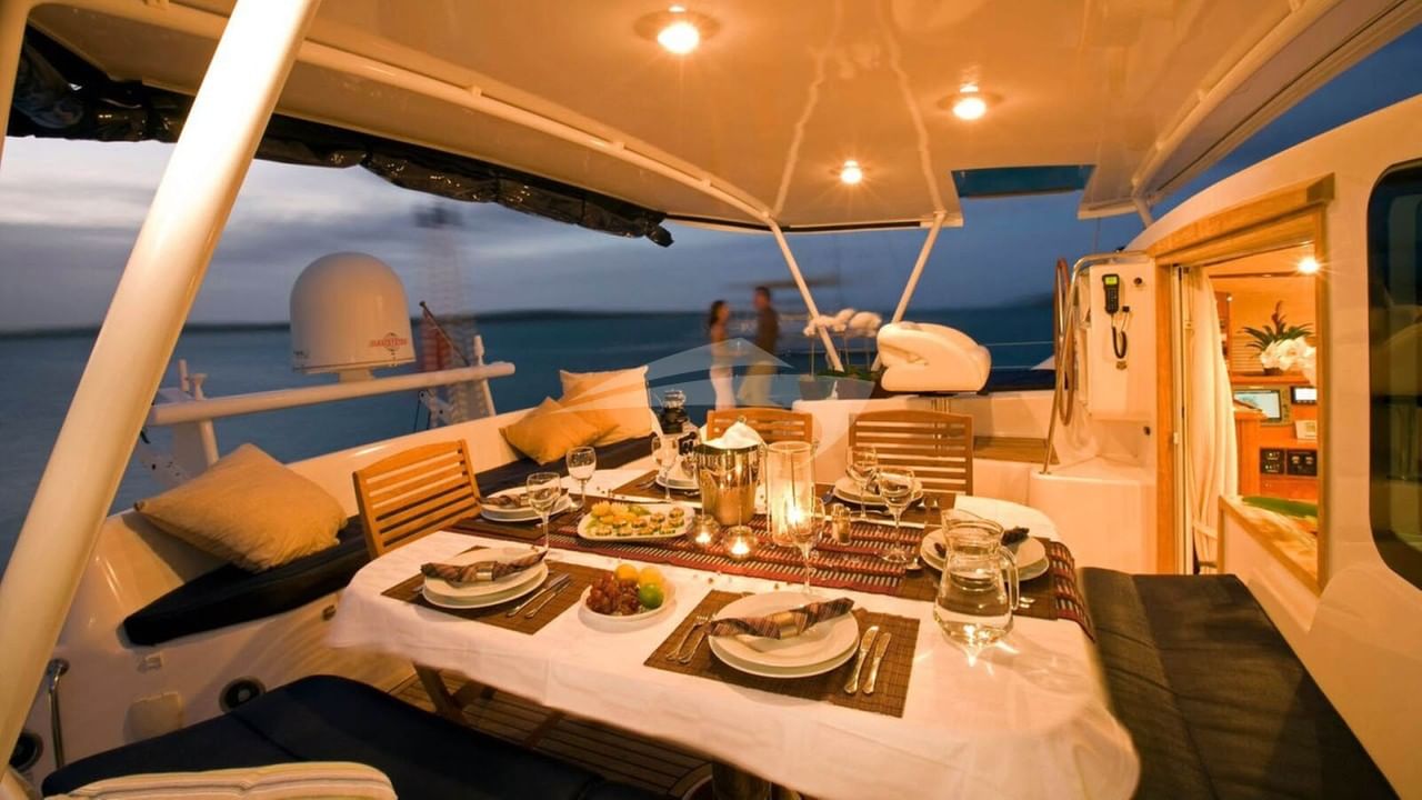 An alfresco dinner aboard Kestrel