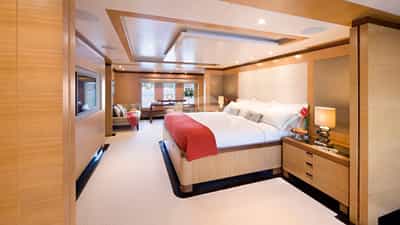 Full beam Master Stateroom
